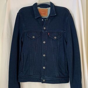 Levis classic trucker style jacket in sweatshirt fleece